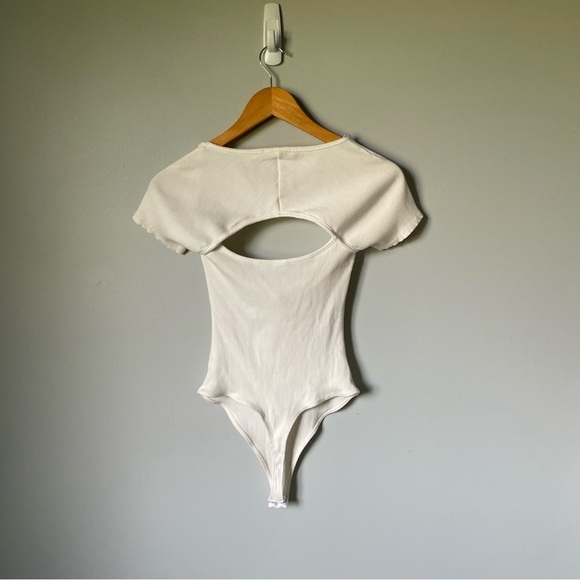 Lulu's Elegant Cream Bodysuit - Picture 2 of 7